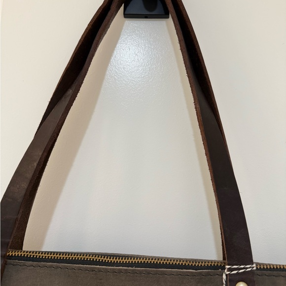 NWT Portland Leather Goods Tote in Dark Brown/Gray - Picture 4 of 8